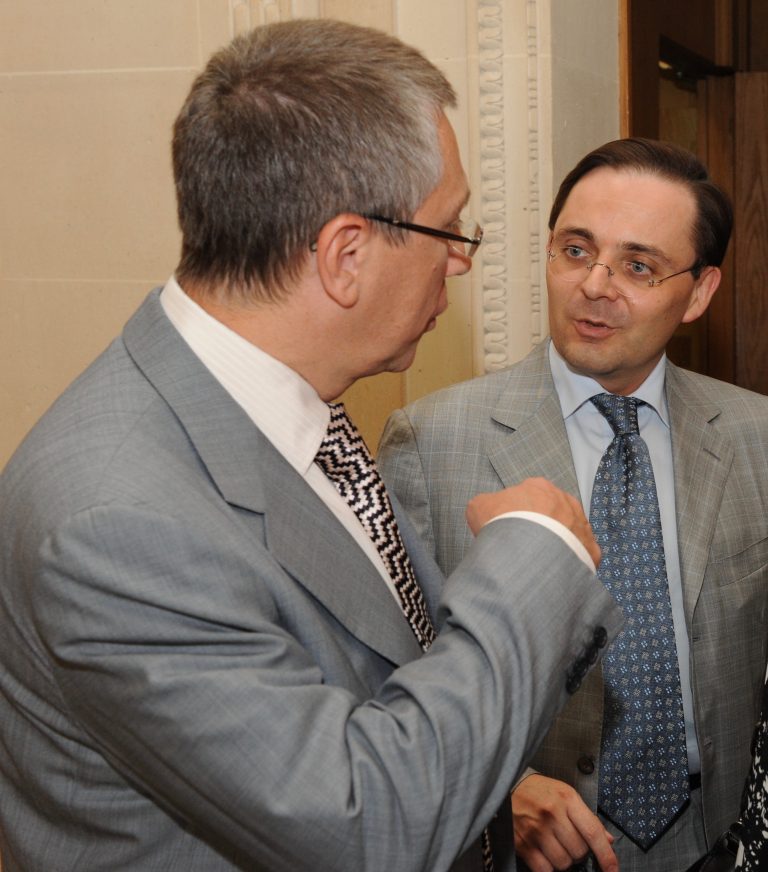 Fabien Baussart with Andrei Vavilov, former First Deputy Finance
Minister of Russia. 